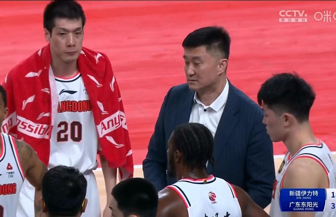 体育平台-CBA新消息！李晓旭成为助教，广东追逐萨姆纳，曾凡博和篮网会合