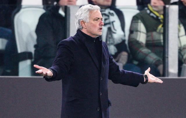 开云体育官网-“进欧冠是异想天开”，穆里尼奥的球队就这防守？