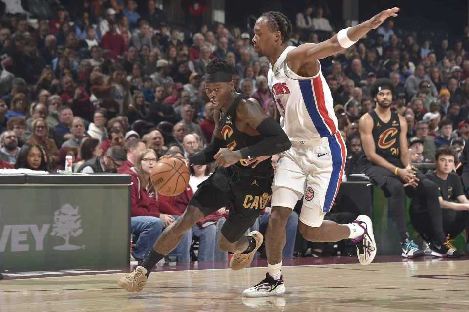 开云体育-丢联盟第一！哈登18+6+7活塞惜败骑士 阿伦伤退坎宁安16中4