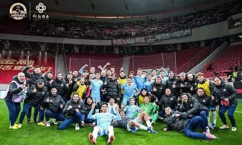 开云体育登录-仰韶彩陶坊为胜利时刻喝彩