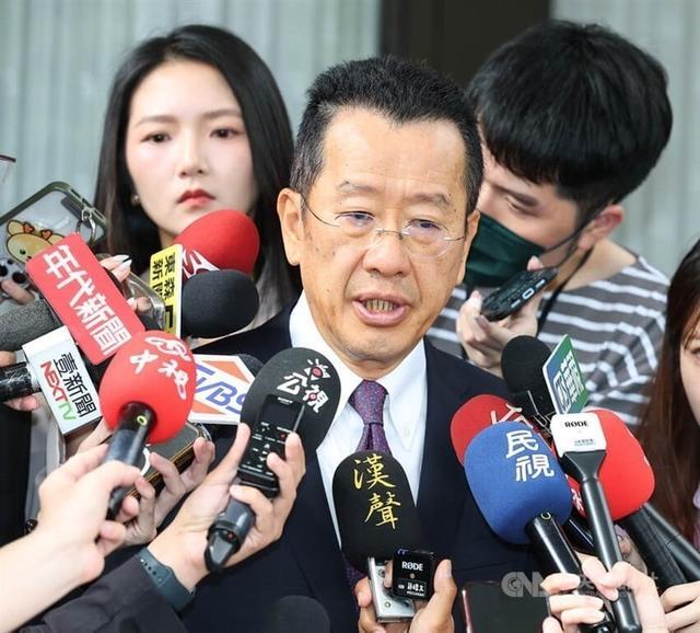 局面升级,大批导弹将抵台!赖清德选择了不归路,解放军战舰回防