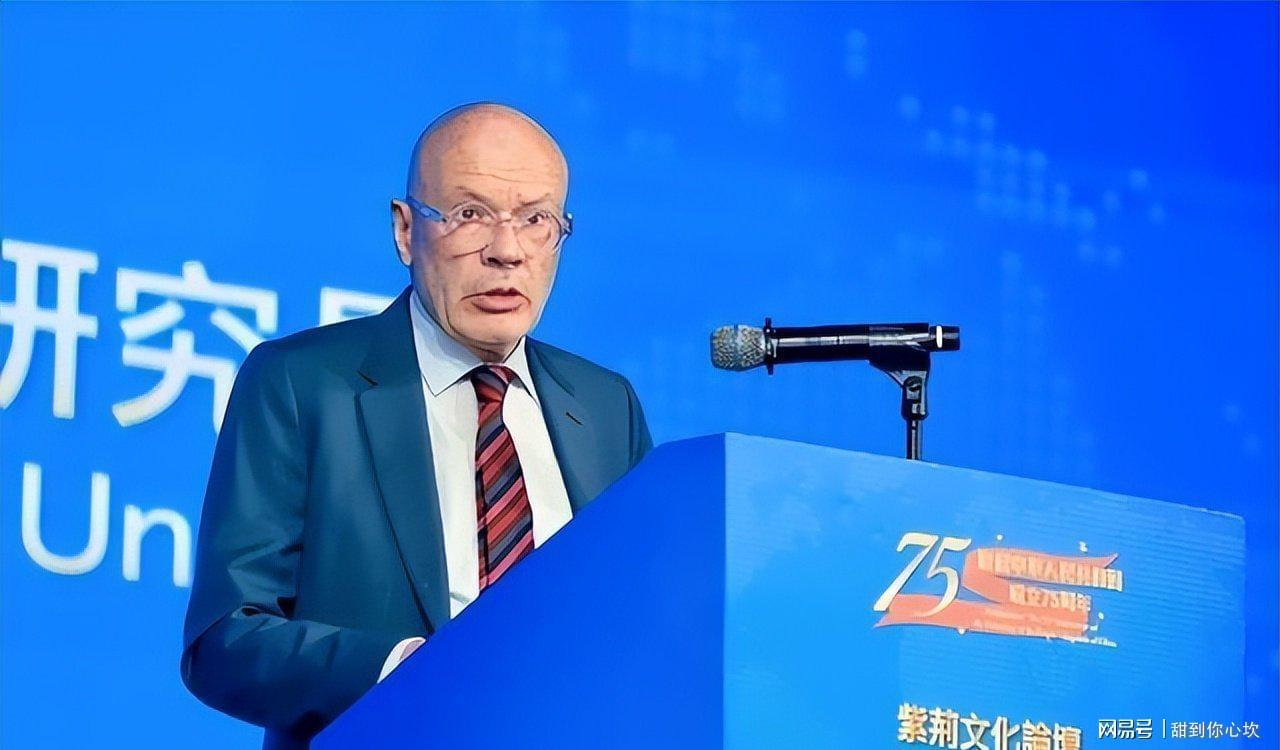 开云体育-西方国家为什么都不喜欢中国?英国专家:中国有一个“老问题”